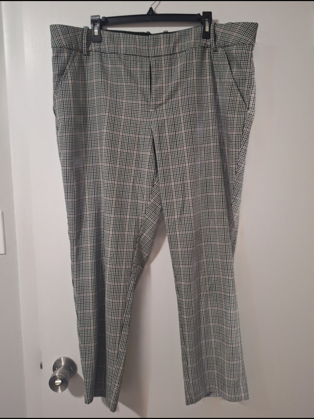 Ava & Viv Plaid Skinny Pants - 20W - black, green, white